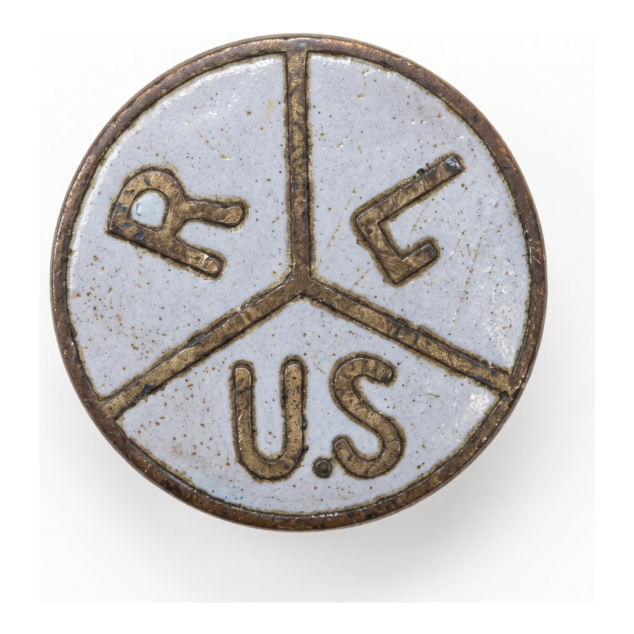 Face, R L U.S. in white enamel