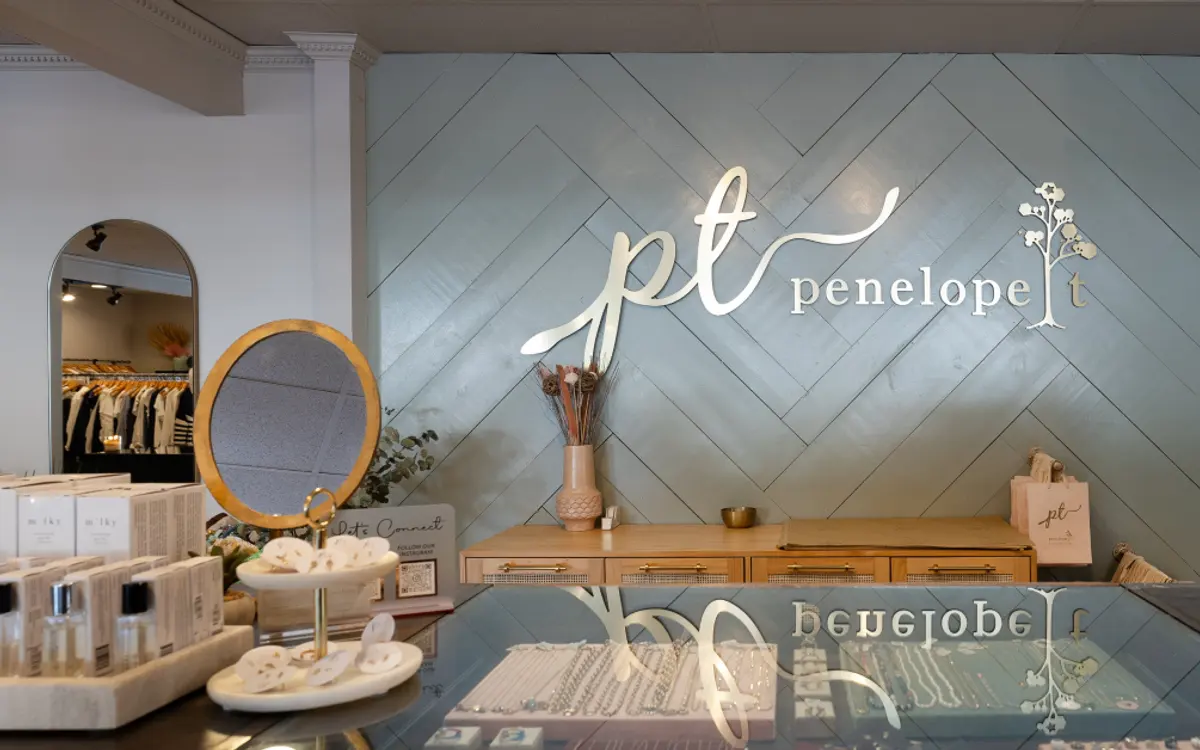 Penelope T