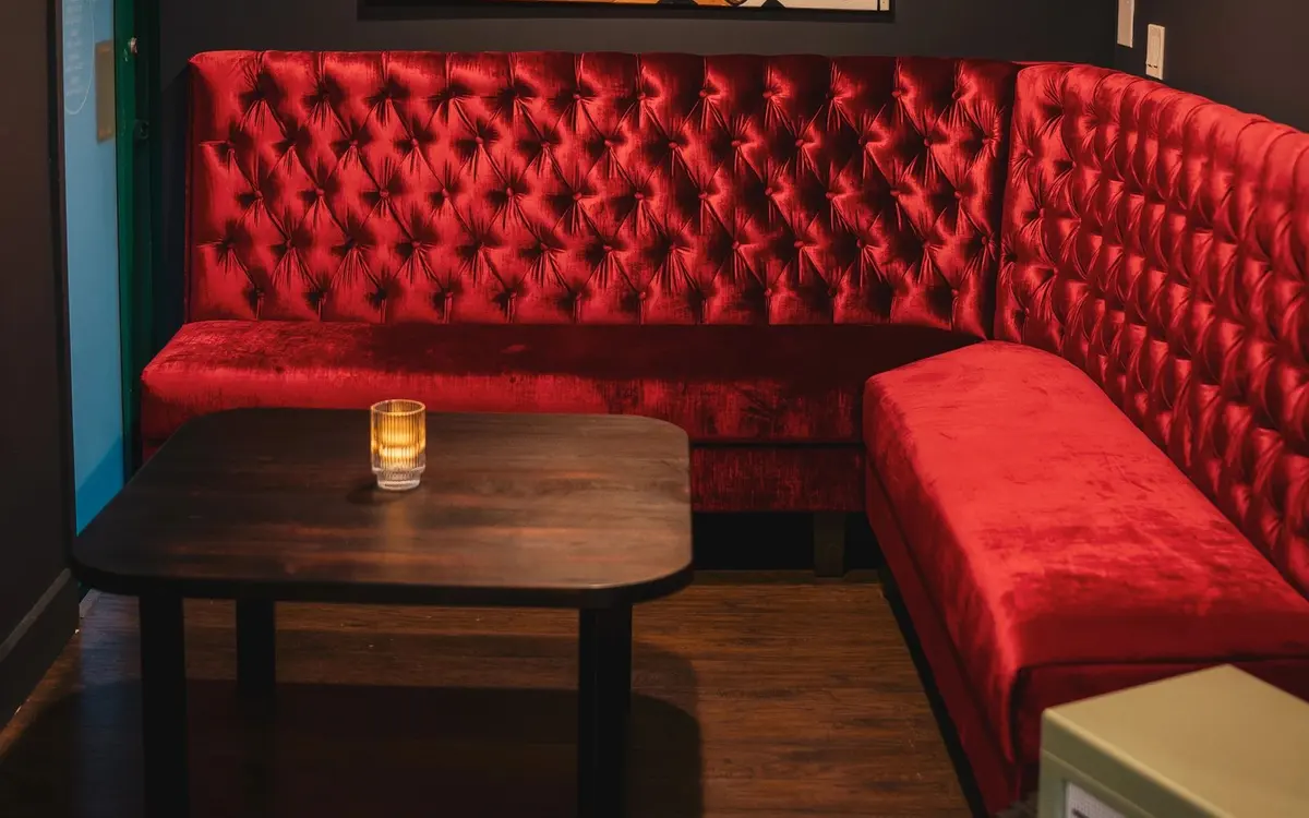 KBARR Lounge