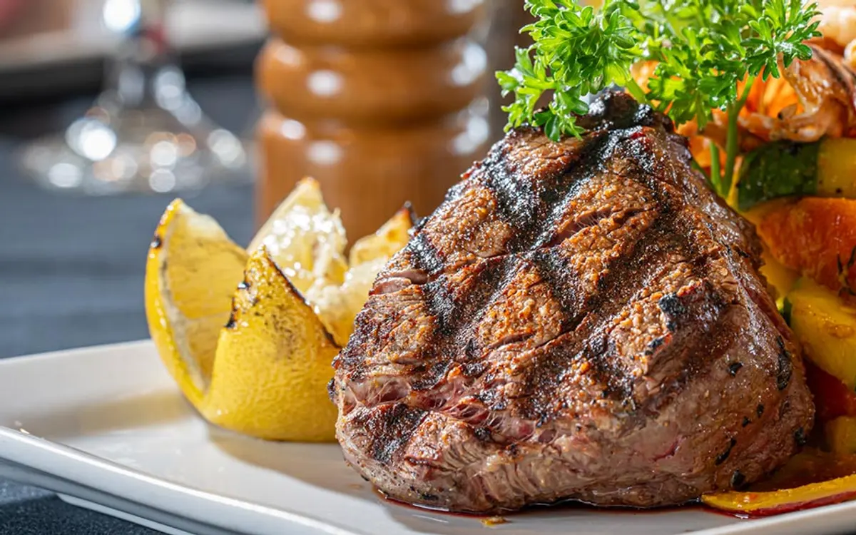 Chaz 51 Steakhouse